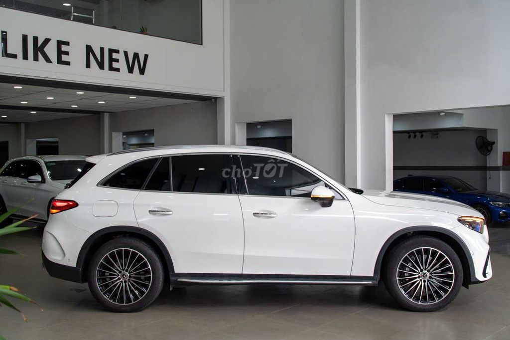 Mercedes-Benz GLC 2023 - ảnh 4