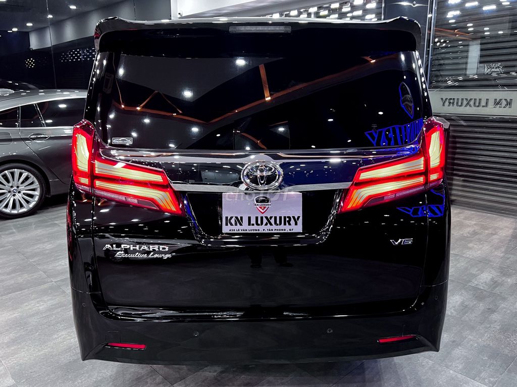 Toyota Alphard 2021 - ảnh 2