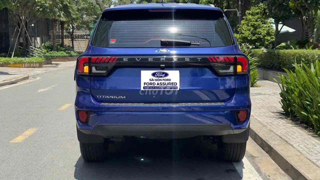 Ford Everest 2023 - ảnh 4