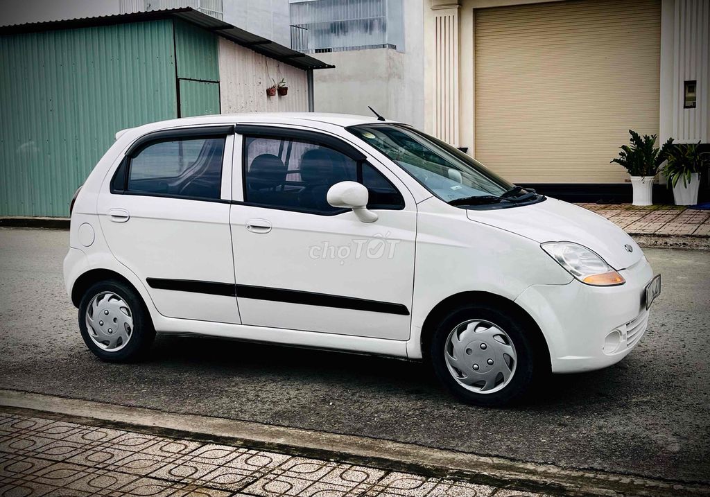 Chevrolet Spark - ảnh 5
