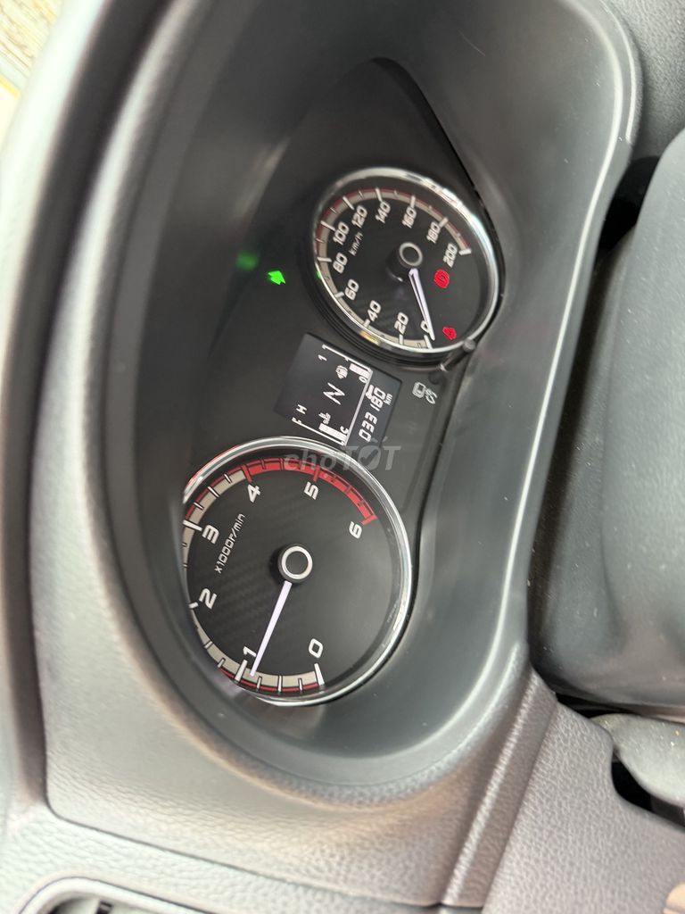 Mitsubishi Triton 2021 - ảnh 1