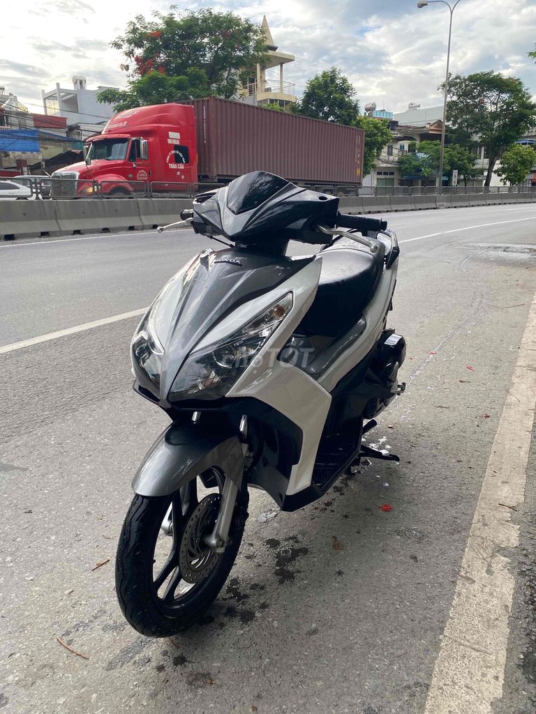 Honda Air Blade 2014 - ảnh 2