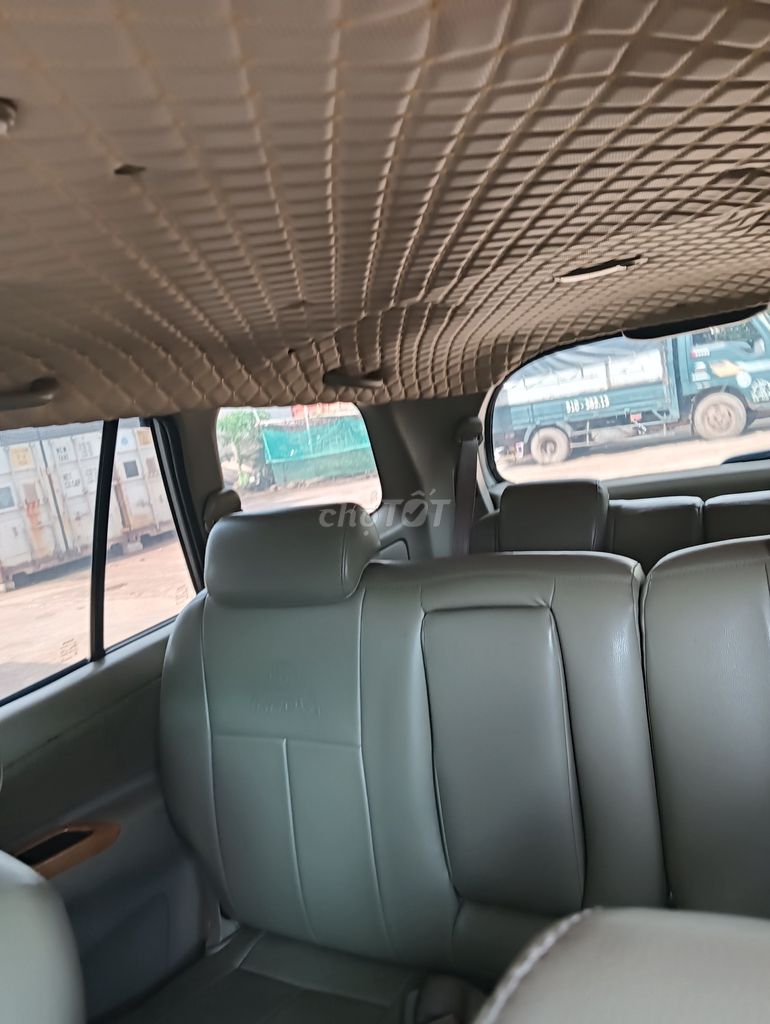 Toyota Innova 2011 - ảnh 5