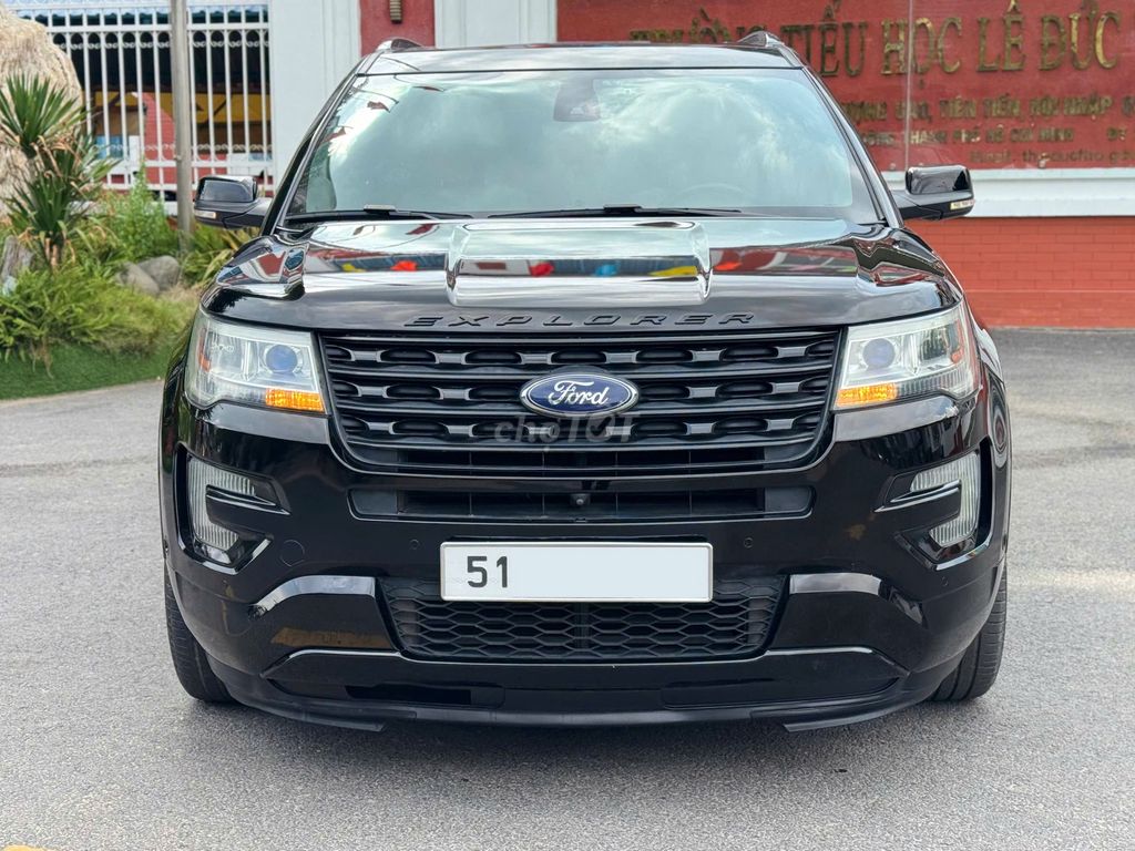 Ford Explorer 2016 - ảnh 1