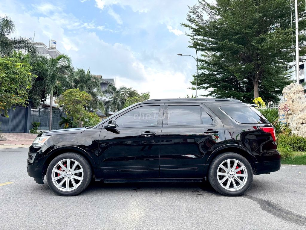 Ford Explorer 2016 - ảnh 3