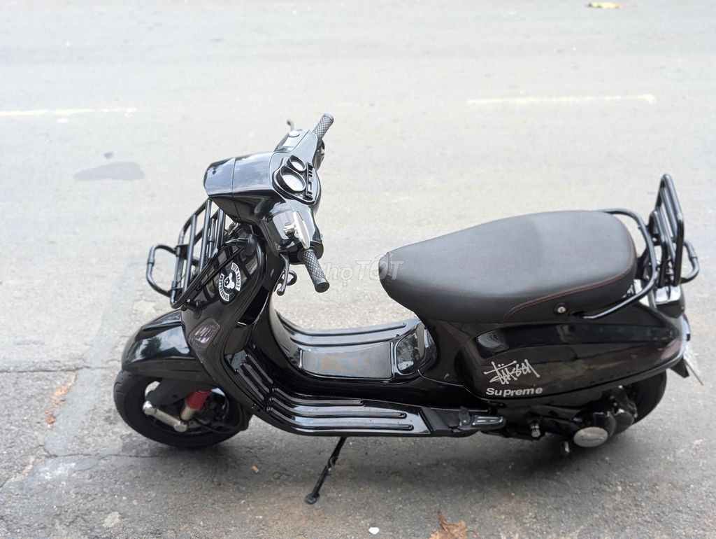 Piaggio Vespa 2010 - ảnh 4