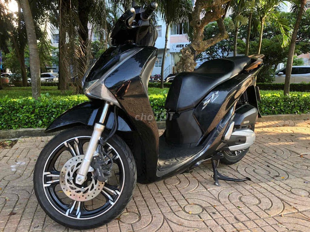 Honda SH 2018 - ảnh 1