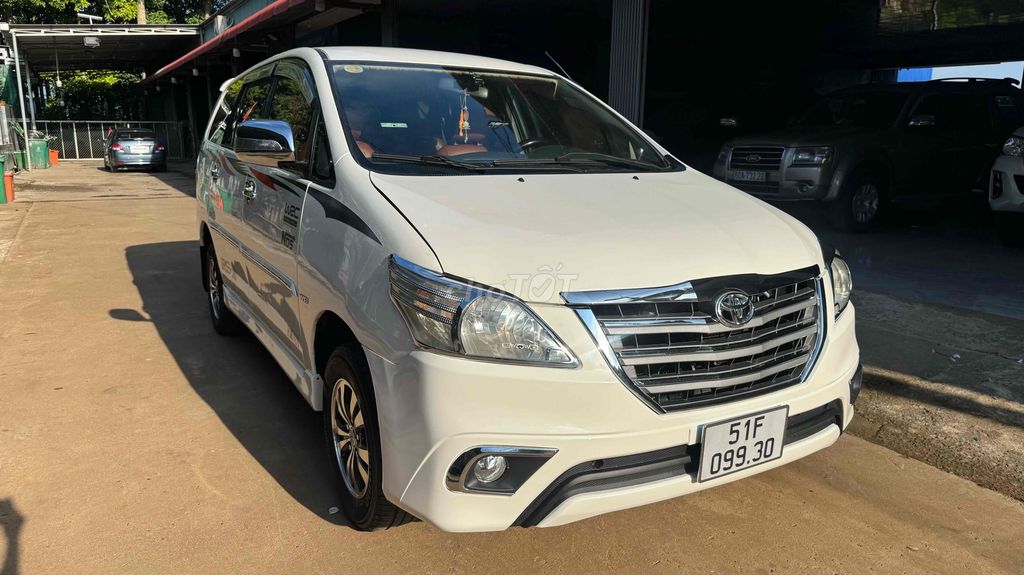 Toyota Innova 2015 - ảnh 2