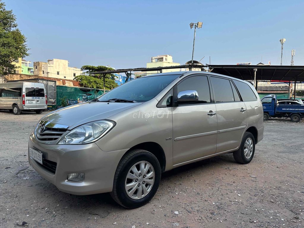 Toyota Innova G 2012 - ảnh 3