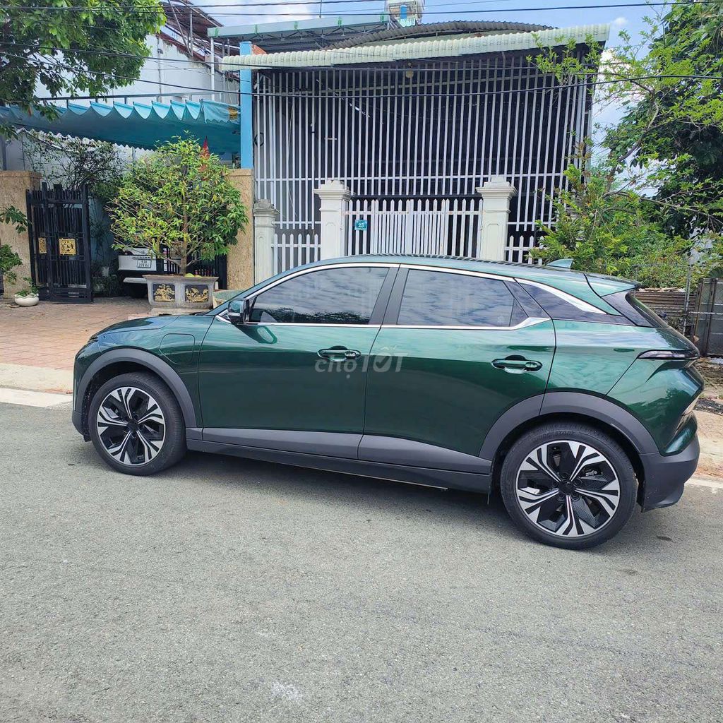 VinFast VF6 Plus - ảnh 2