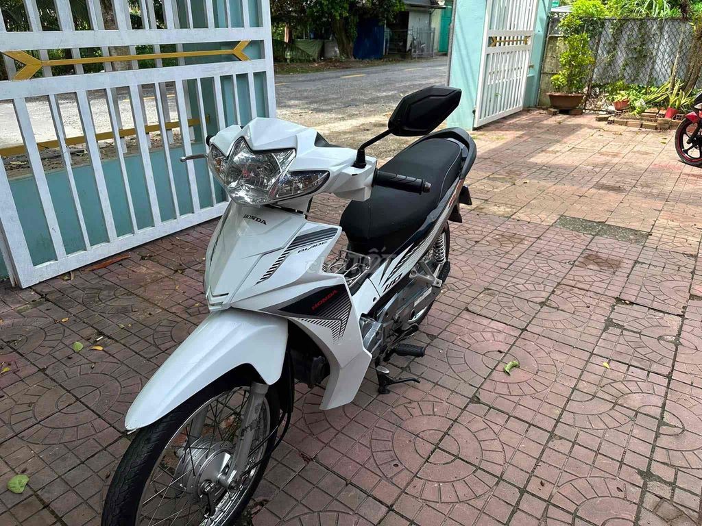 Honda Blade 2017 - ảnh 1