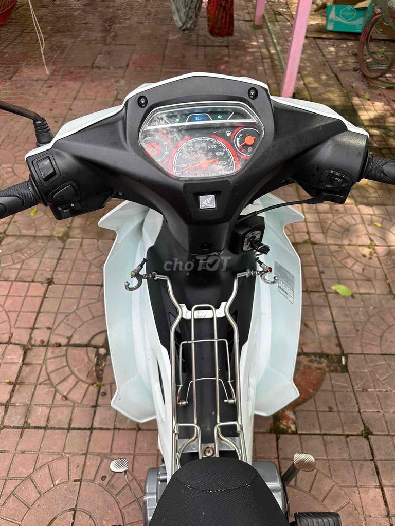 Honda Blade 2017 - ảnh 3