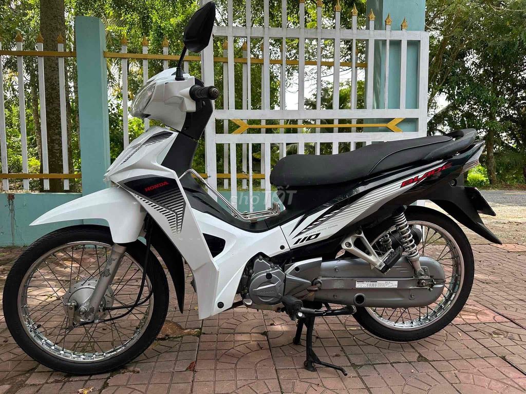 Honda Blade 2017 - ảnh 5