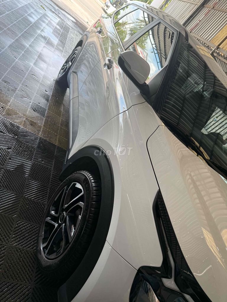 Kia Carens - ảnh 3
