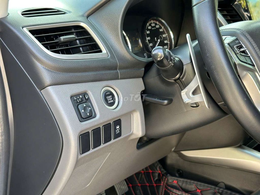 Mitsubishi Triton 2018 - ảnh 4