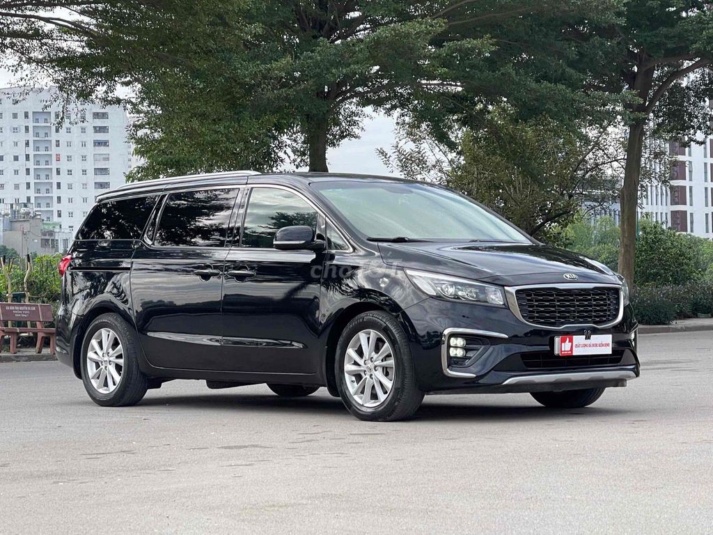 Kia Sedona 2021 - ảnh 2