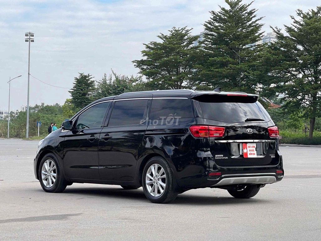 Kia Sedona 2021 - ảnh 4