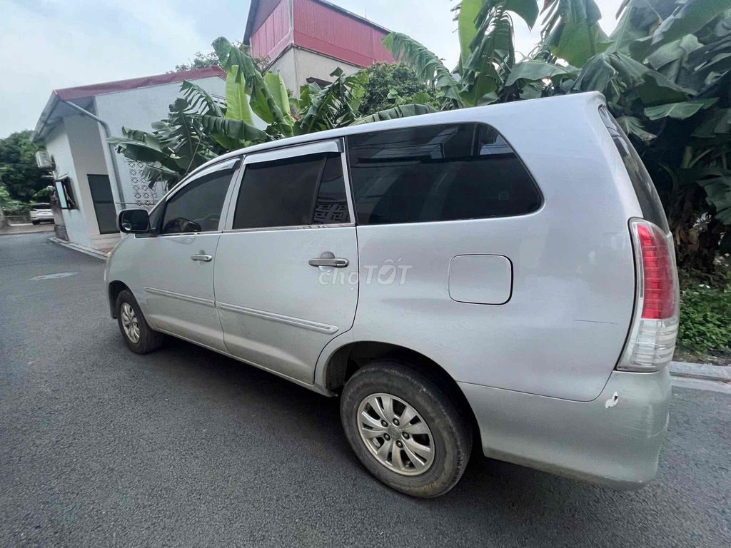 Toyota Innova 2009 - ảnh 1