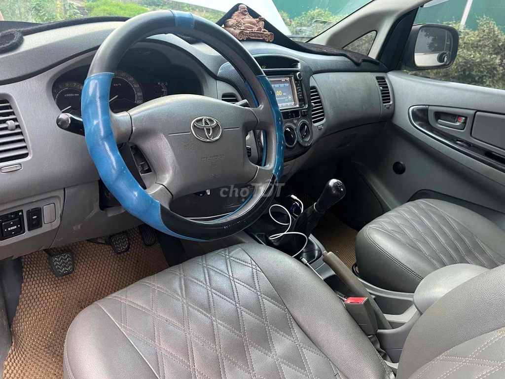 Toyota Innova 2009 - ảnh 5