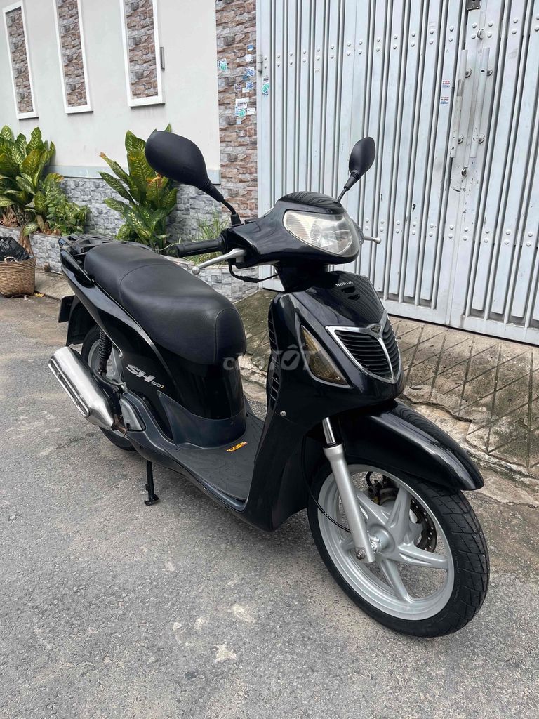 Honda SH 2005 - ảnh 4