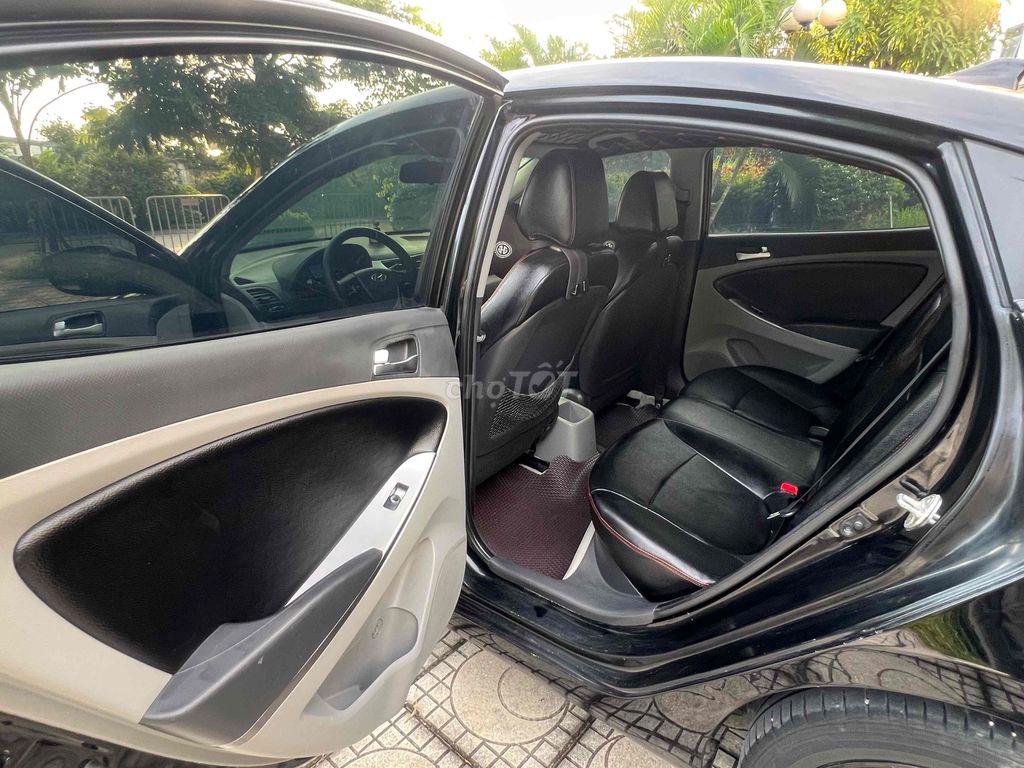 Hyundai Accent 2015 - ảnh 4
