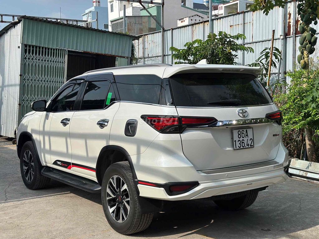 Toyota Fortuner 2019 - ảnh 3