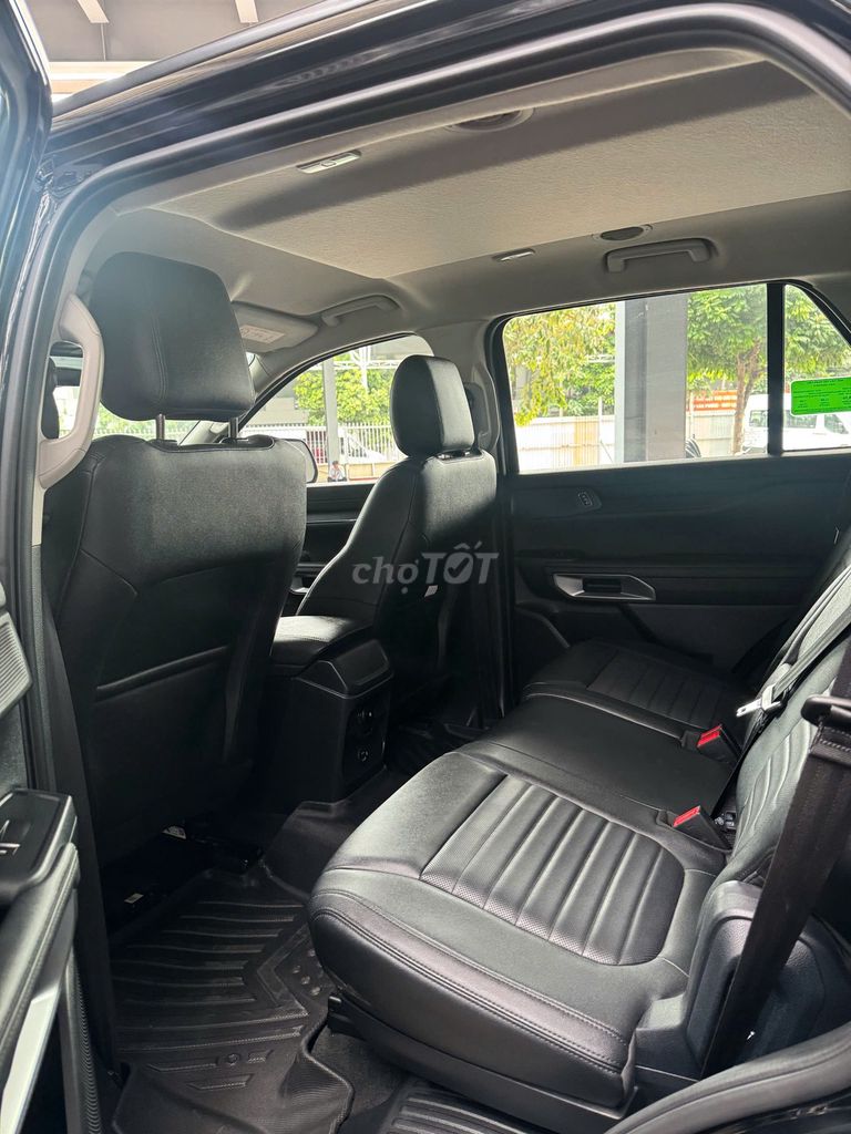 Ford Everest 2024 - ảnh 2