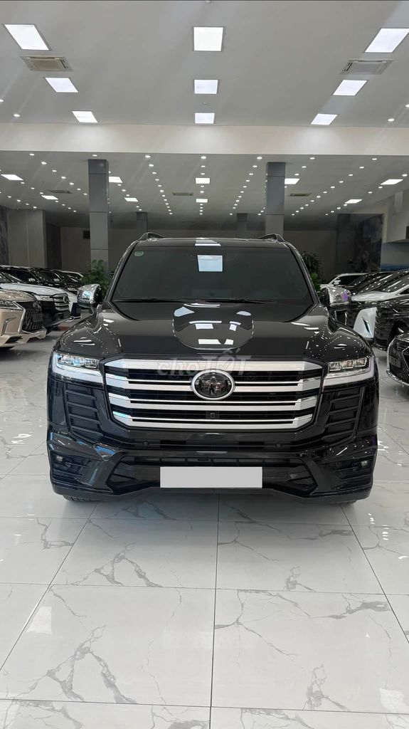 Toyota Land Cruiser LC300 2026 - ảnh 1