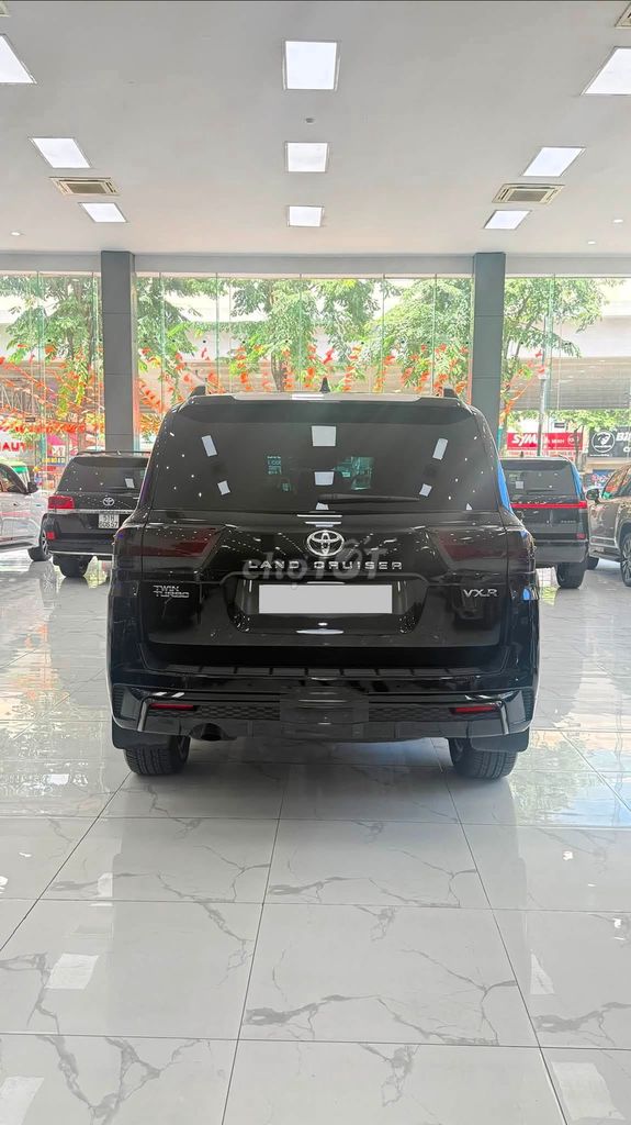 Toyota Land Cruiser LC300 2026 - ảnh 4