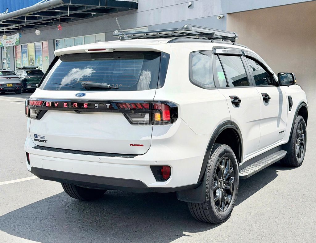 Ford Everest 2024 - ảnh 4