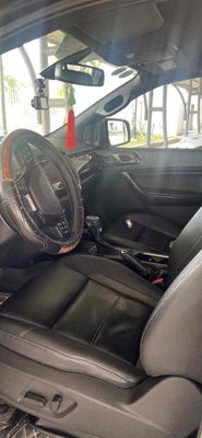 Ford Everest 2022 - ảnh 1