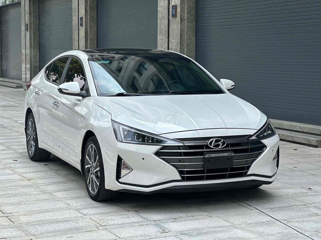 Hyundai Elantra 2021 - ảnh 2