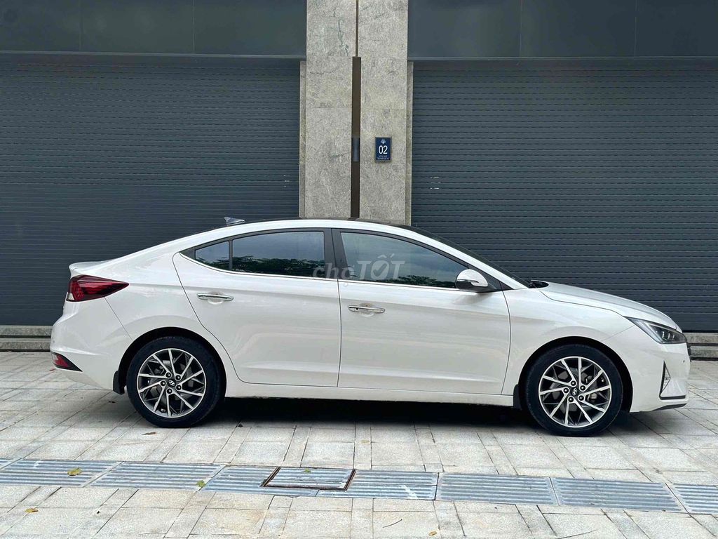 Hyundai Elantra 2021 - ảnh 3