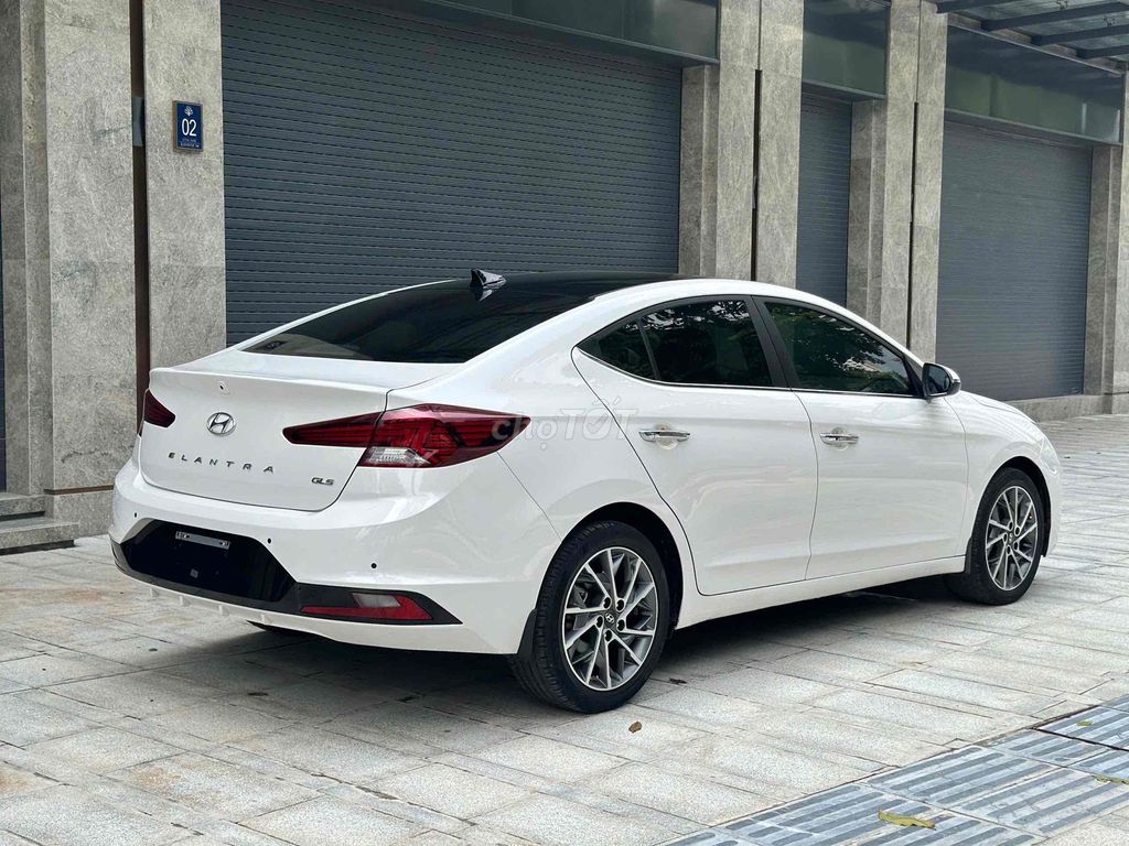 Hyundai Elantra 2021 - ảnh 4