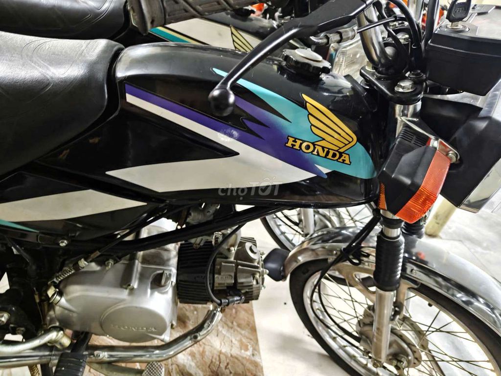 Honda Win 1997 - ảnh 2