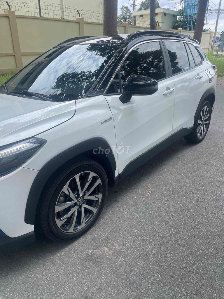 Toyota Corolla Cross 2021 - ảnh 4
