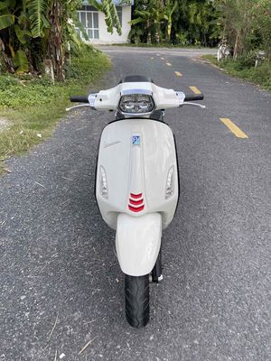 Piaggio Vespa 2021 - ảnh 1