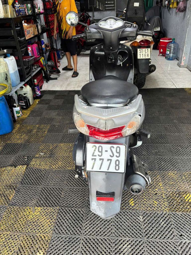 Honda Dylan 2003 - ảnh 1