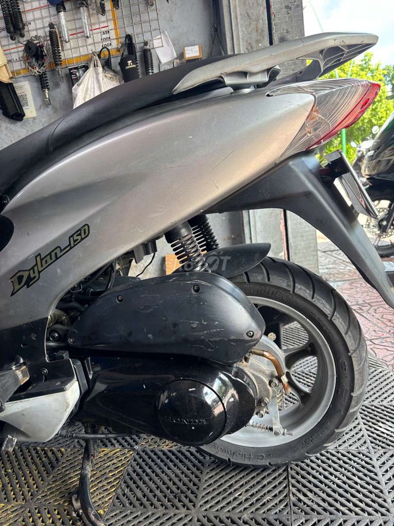Honda Dylan 2003 - ảnh 5