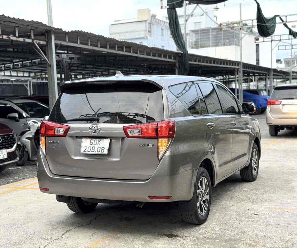 Toyota Innova 2.0E 2023 - ảnh 5
