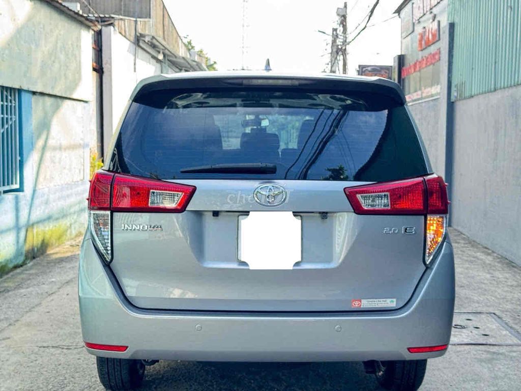 Toyota Innova 2.0E 2019 - ảnh 4