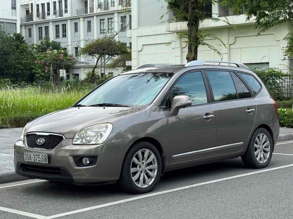 Kia Carens - ảnh 3