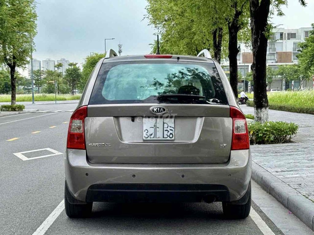 Kia Carens - ảnh 4
