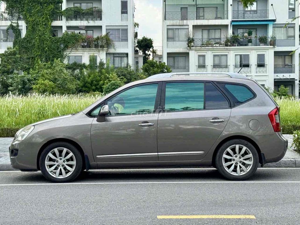 Kia Carens - ảnh 5