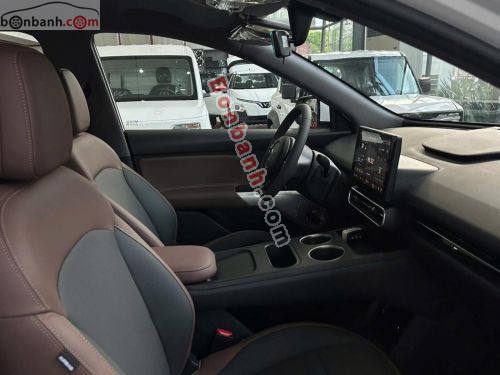 VinFast VF MPV 7 AT 2026 - ảnh 3