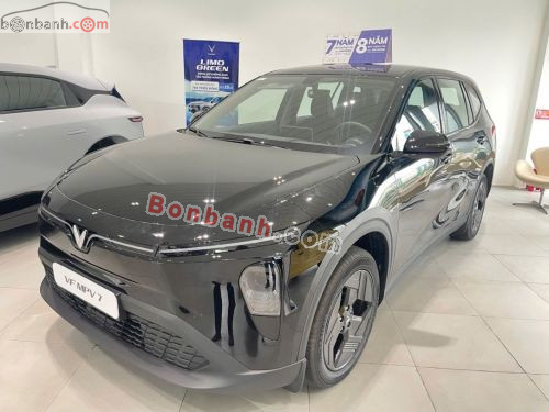 VinFast VF MPV 7 AT 2026 - ảnh 1