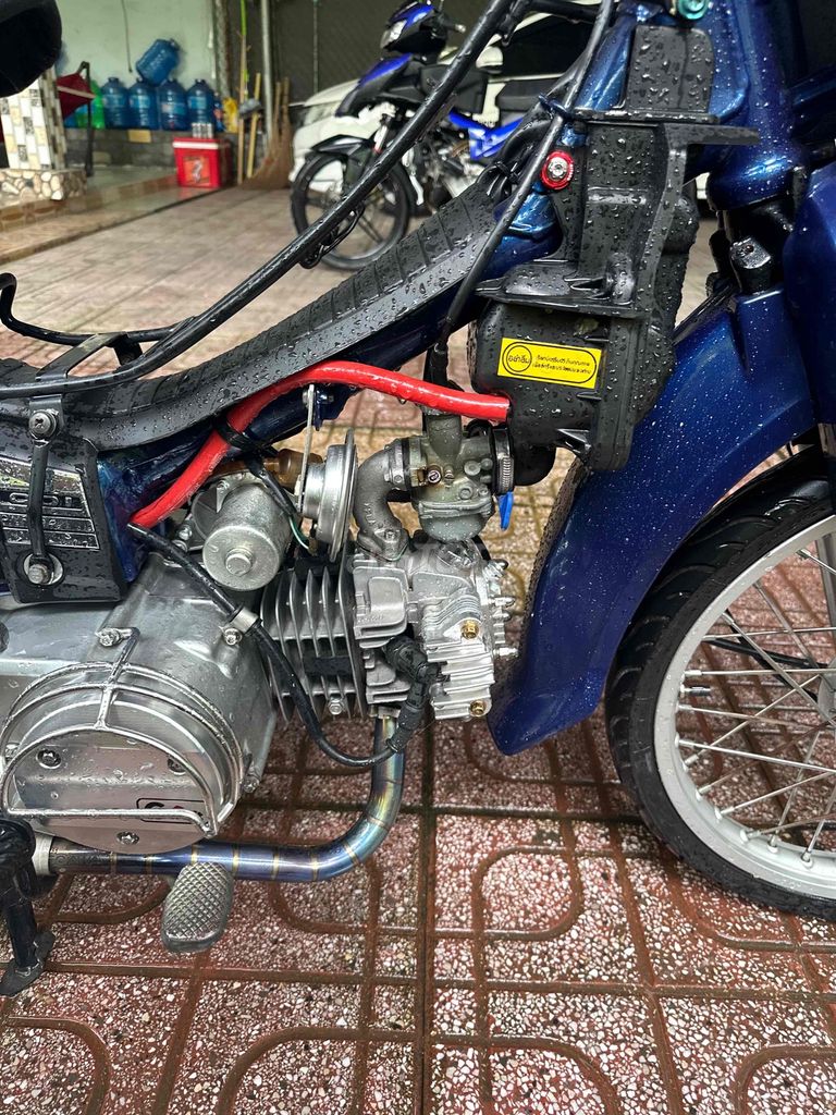 Honda Dream 2000 - ảnh 5