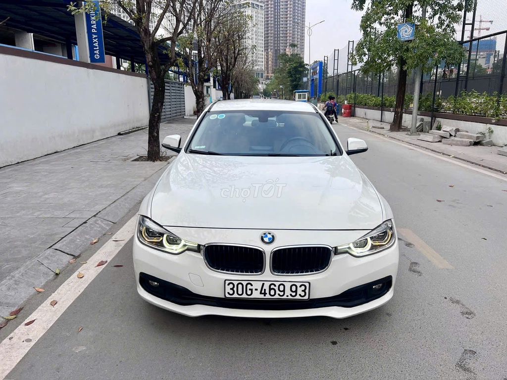 BMW 2015 - ảnh 1