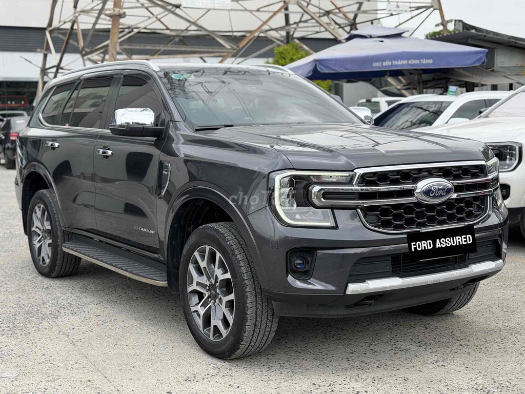 Ford Everest 2022 - ảnh 1