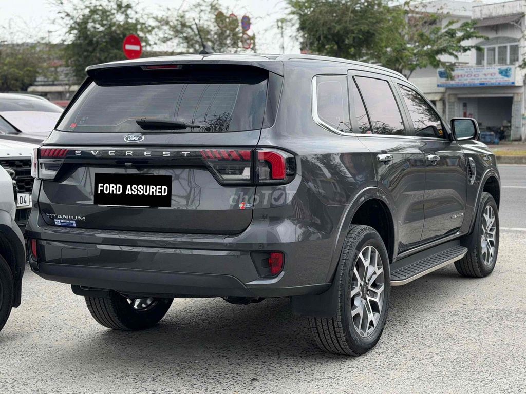 Ford Everest 2022 - ảnh 3